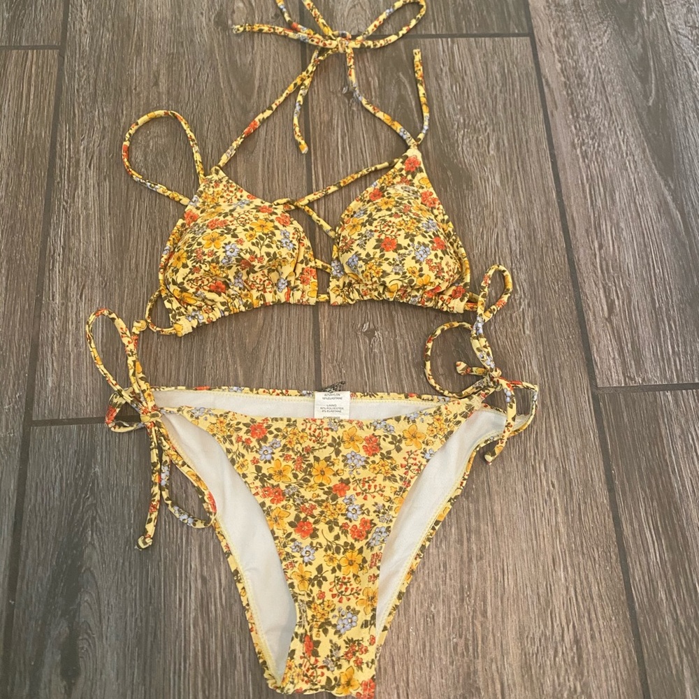 O’Neill Yellow Floral Bikini